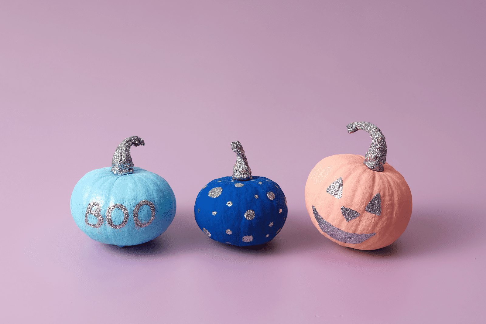 Over 20 Pumpkin Painting Ideas to Match Your Pastel Halloween Aesthetic Vibe