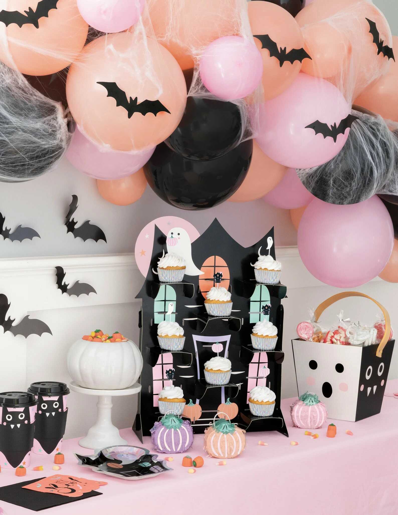 Hosting a Halloween-Themed Baby Shower – A Spooky Yet Sweet Guide