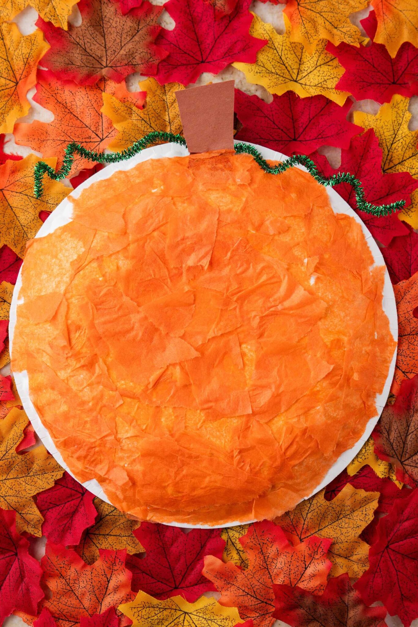 Paper Plate Pumpkins Craft - A Fun and Easy Fall Activity for Kids ...